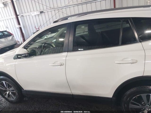 2017 TOYOTA RAV4 XLE 15