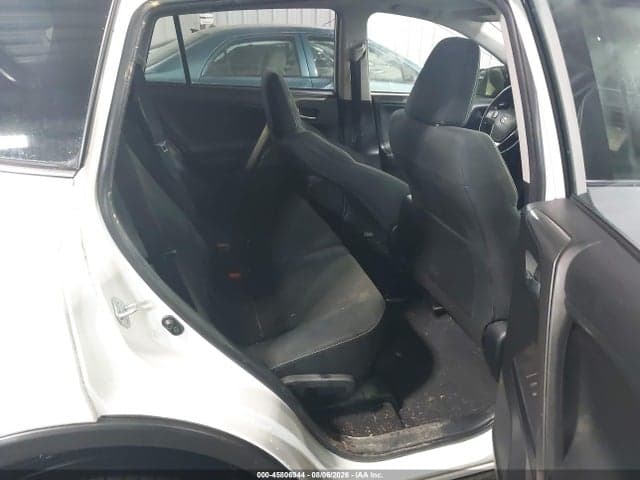 2017 TOYOTA RAV4 XLE 8