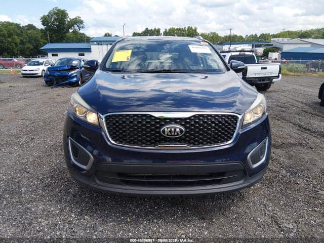 2017 KIA SORENTO 2.4L LX 12
