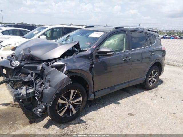 2017 TOYOTA RAV4 XLE 2