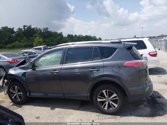 2017 TOYOTA RAV4 XLE 13