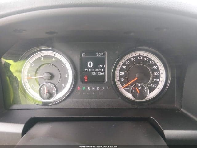 2024 RAM 1500 CLASSIC WARLOCK 4X2 5'7 BOX 7