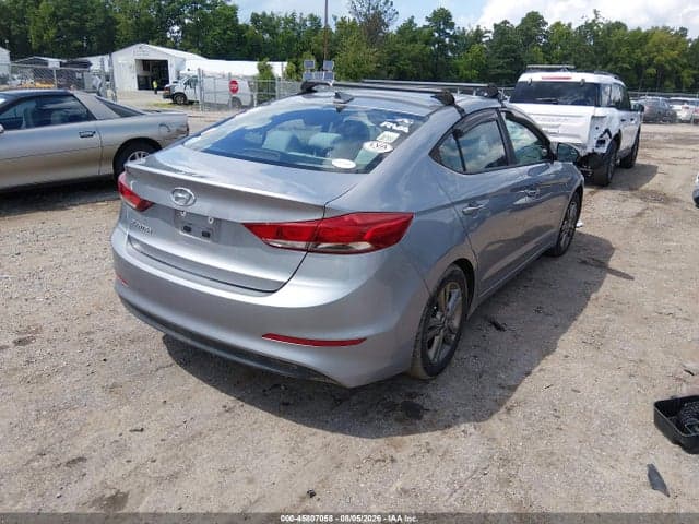 2017 HYUNDAI ELANTRA SE 4