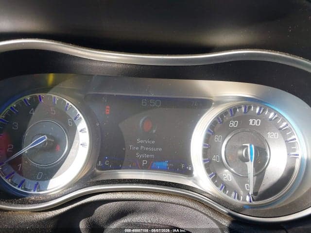 2018 CHRYSLER 300 LIMITED 7