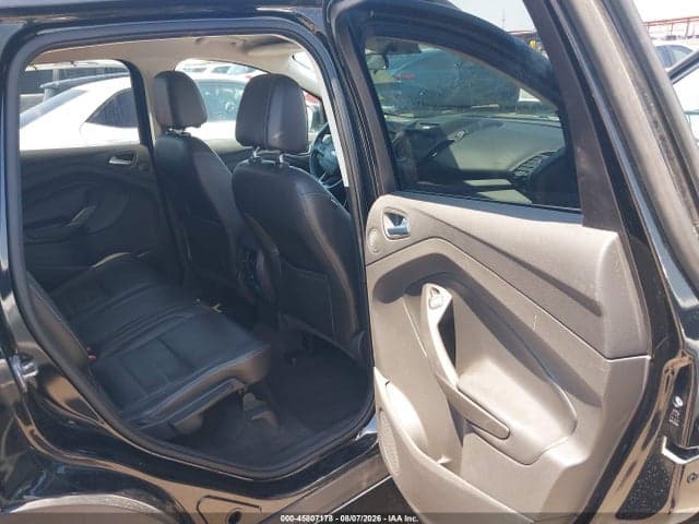 2017 FORD ESCAPE SE 8