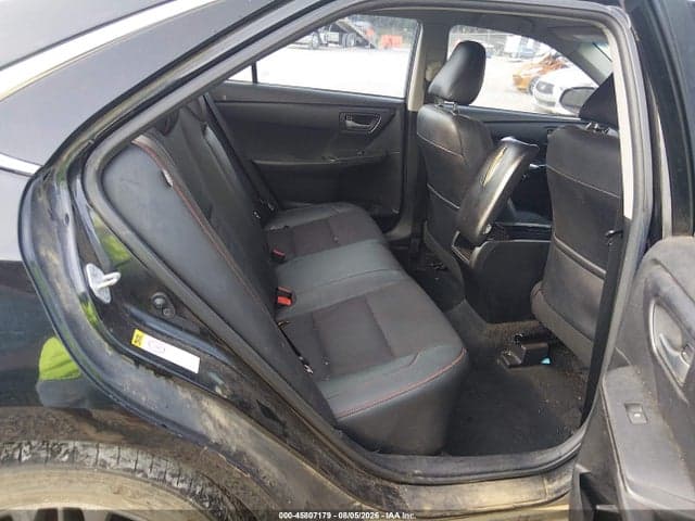 2017 TOYOTA CAMRY SE 8