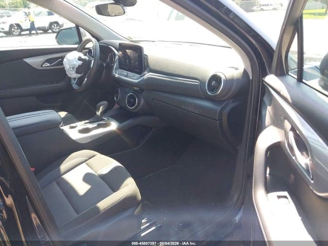 2025 CHEVROLET BLAZER AWD 2LT 5