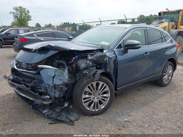 2021 TOYOTA VENZA XLE 2