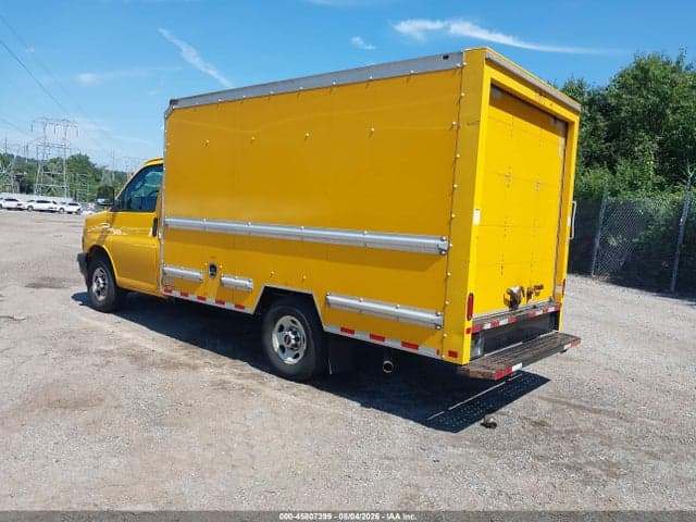 2019 GMC SAVANA CUTAWAY WORK VAN 3