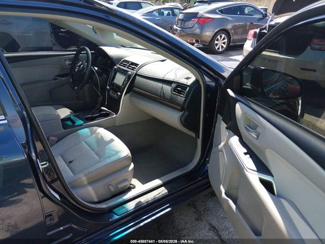 2017 TOYOTA CAMRY XLE 5