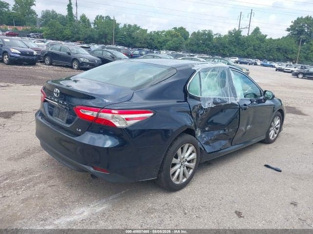2018 TOYOTA CAMRY LE 4