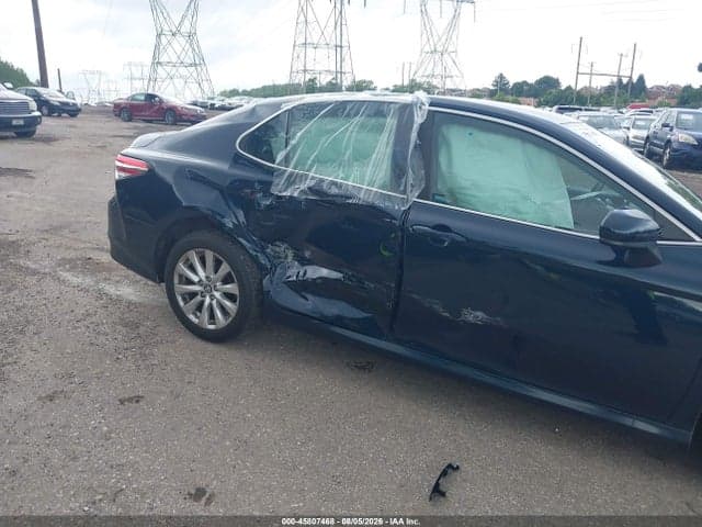 2018 TOYOTA CAMRY LE 6