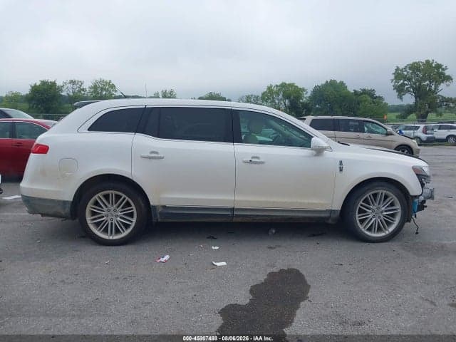 2019 LINCOLN MKT RESERVE 14