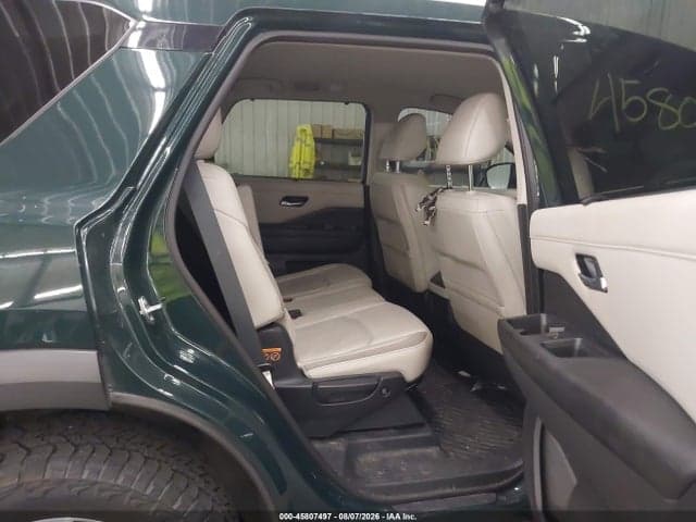 2023 NISSAN PATHFINDER SL 4WD 8