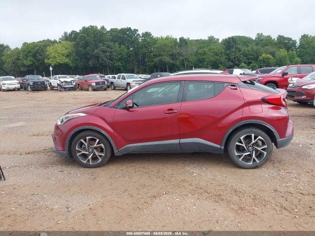 2018 TOYOTA C-HR XLE 14