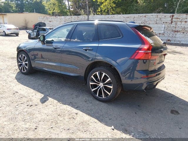 2025 VOLVO XC60 B5 PLUS 3