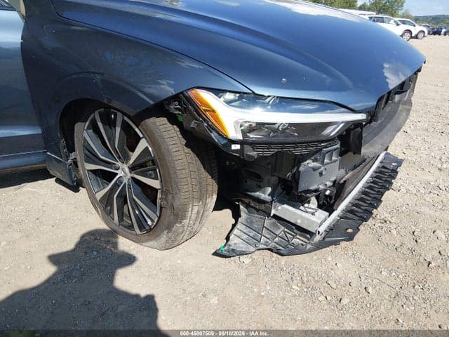 2025 VOLVO XC60 B5 PLUS 6