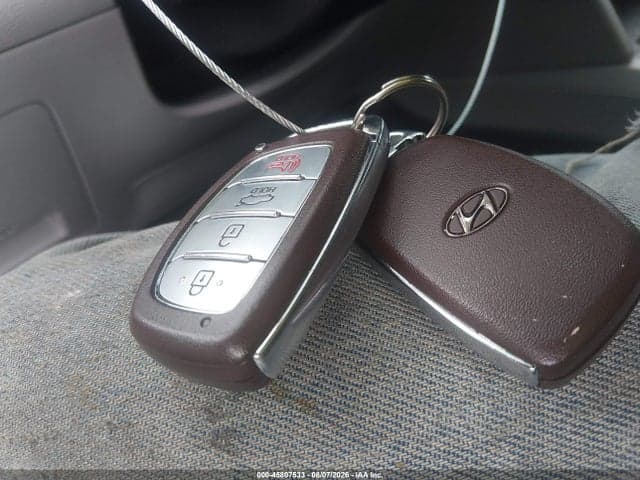 2017 HYUNDAI ELANTRA LIMITED 11