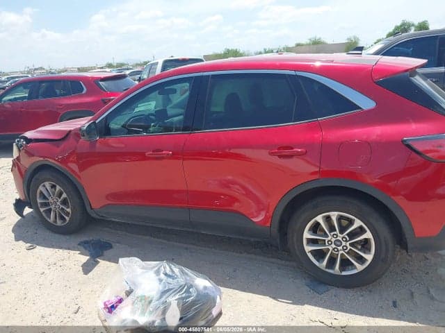 2021 FORD ESCAPE SE 13