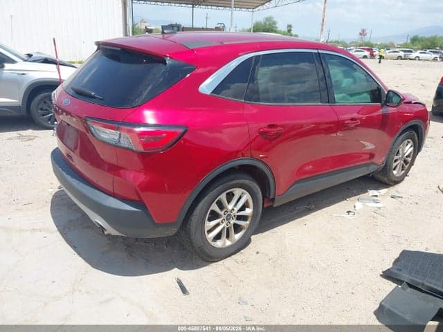 2021 FORD ESCAPE SE 4