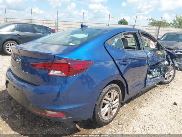 2020 HYUNDAI ELANTRA SEL 4