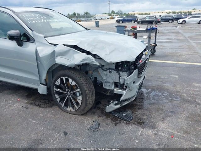 2026 VOLVO XC60 B5 PLUS 17