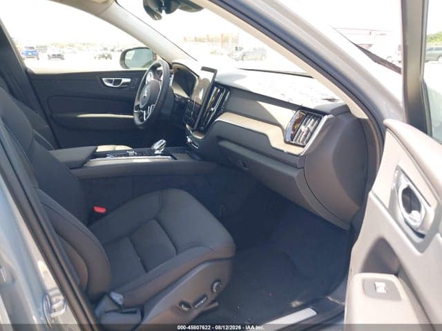 2026 VOLVO XC60 B5 PLUS 5