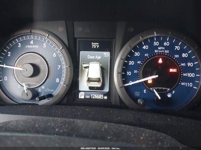 2017 TOYOTA SIENNA XLE PREMIUM 8 PASSENGER 7
