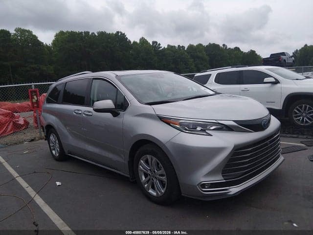 2024 TOYOTA SIENNA PLATINUM 1