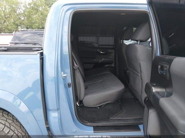 2019 TOYOTA TACOMA TRD SPORT 8