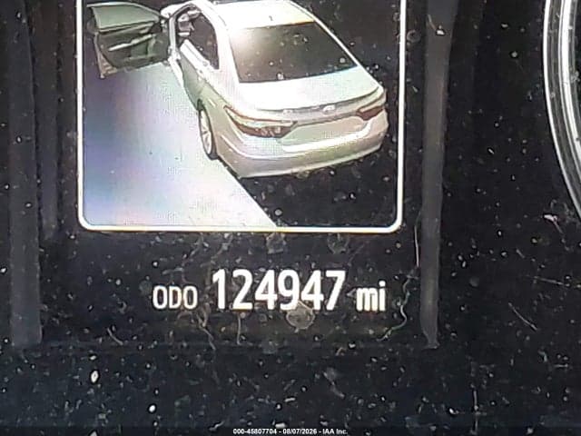 2017 TOYOTA CAMRY SE 14