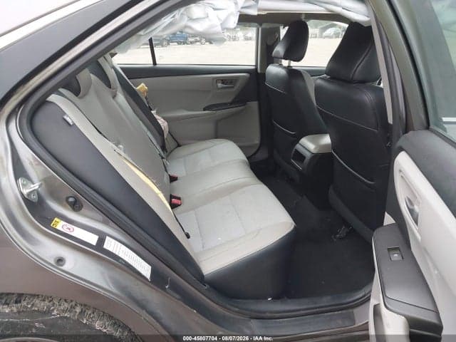 2017 TOYOTA CAMRY SE 8