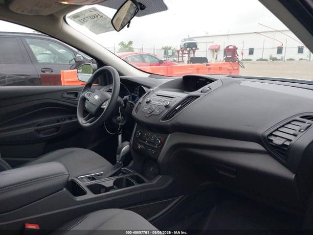 2017 FORD ESCAPE S 5