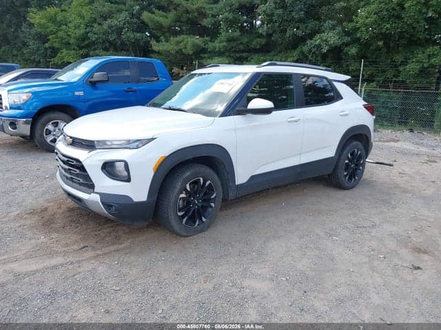 2022 CHEVROLET TRAILBLAZER AWD LT 2