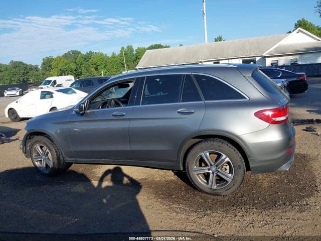 2017 MERCEDES-BENZ GLC 300 4MATIC 15