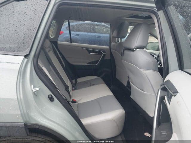2019 TOYOTA RAV4 XLE PREMIUM 8