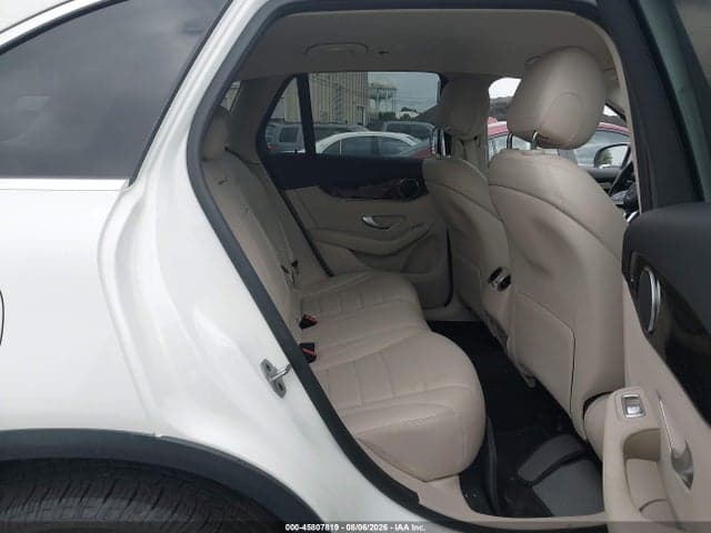 2021 MERCEDES-BENZ GLC 300 SUV 8