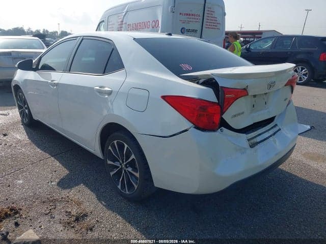 2018 TOYOTA COROLLA SE 3