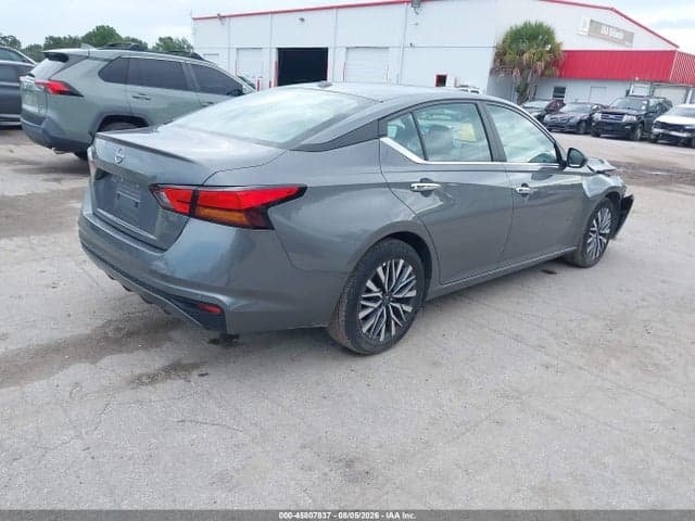 2025 NISSAN ALTIMA SV FWD 4