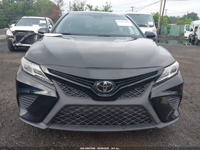 2020 TOYOTA CAMRY SE 13