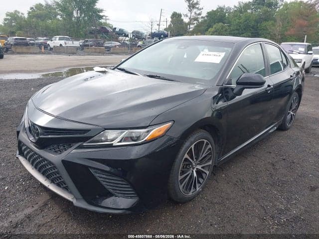 2020 TOYOTA CAMRY SE 6