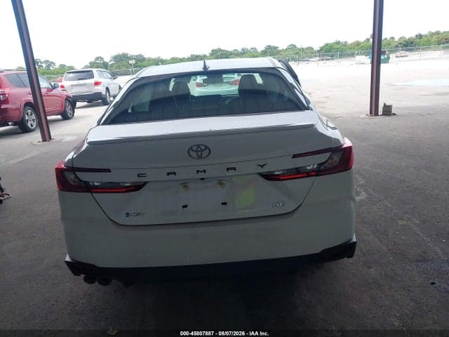 2026 TOYOTA CAMRY SE 16