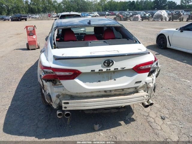 2019 TOYOTA CAMRY XSE 14