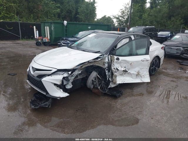 2020 TOYOTA CAMRY XSE 2