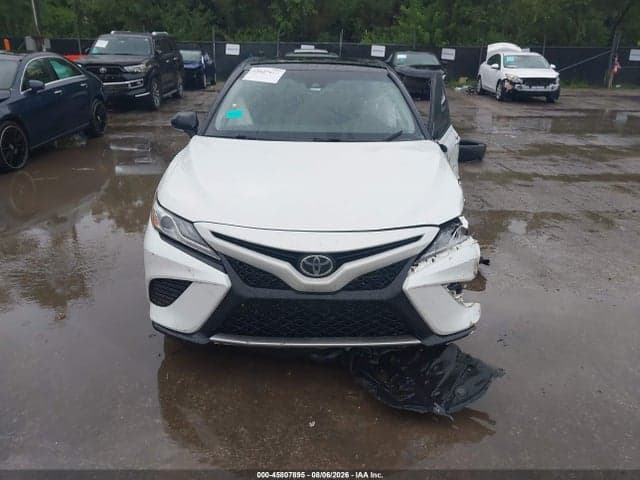 2020 TOYOTA CAMRY XSE 12