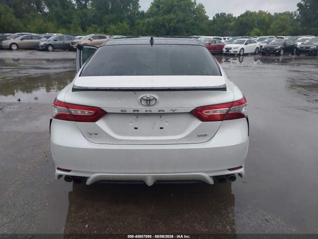 2020 TOYOTA CAMRY XSE 16