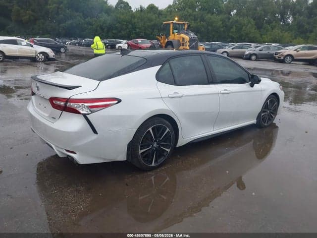 2020 TOYOTA CAMRY XSE 4