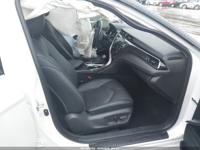 2020 TOYOTA CAMRY XSE 5
