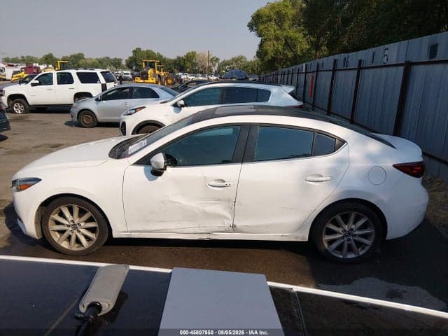 2017 MAZDA MAZDA3 TOURING 14