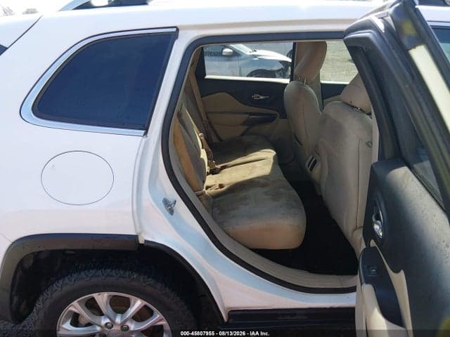 2019 JEEP CHEROKEE LATITUDE 8